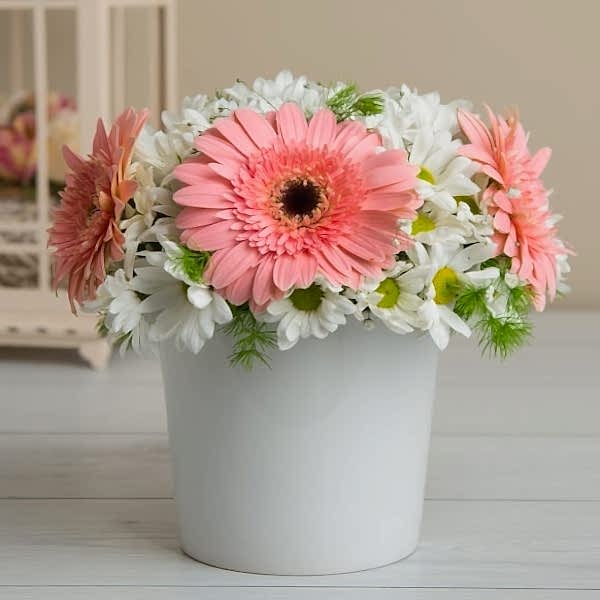  Marmaris Çiçek Siparişi - Pembe Gerbera ve Papatyalar